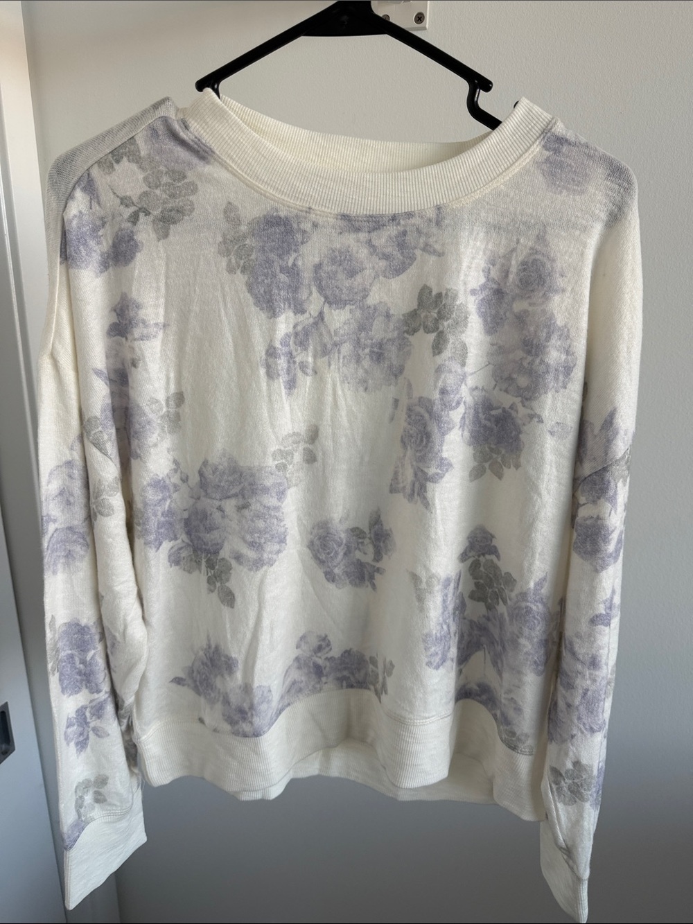 Z Supply Women’s Cream & Lavender Floral Lounge Set - Tank, Top & Pants Medium - Picture 4 of 7